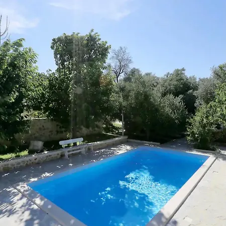 Luxury Robinson With Pool & Jacuzzi Ždrelac