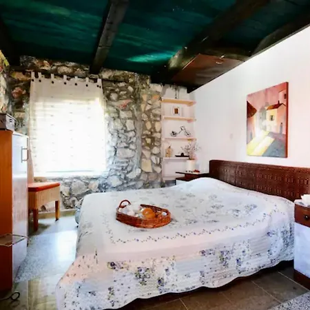 Luxury Robinson With Pool & Jacuzzi فيلة Ždrelac