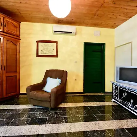 Luxury Robinson With Pool & Jacuzzi Ždrelac